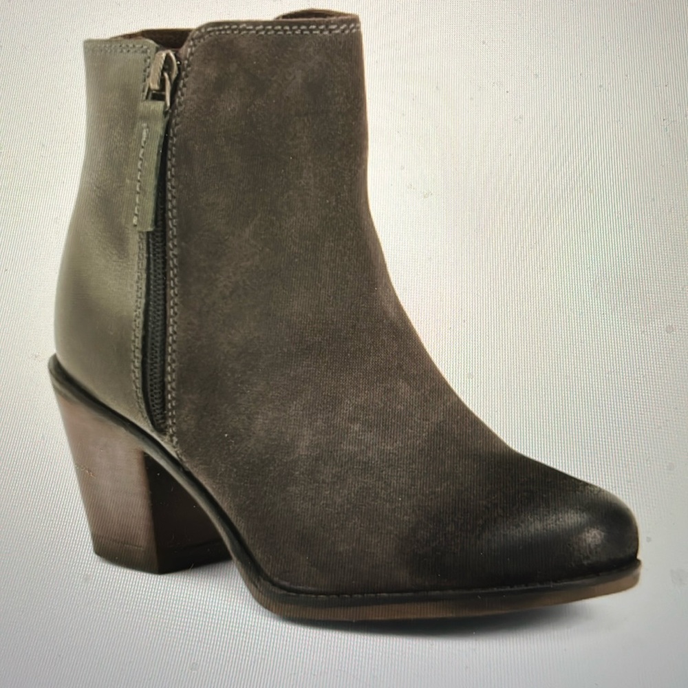 NWT BED/STU Suede Lina Stacked Heel Booties